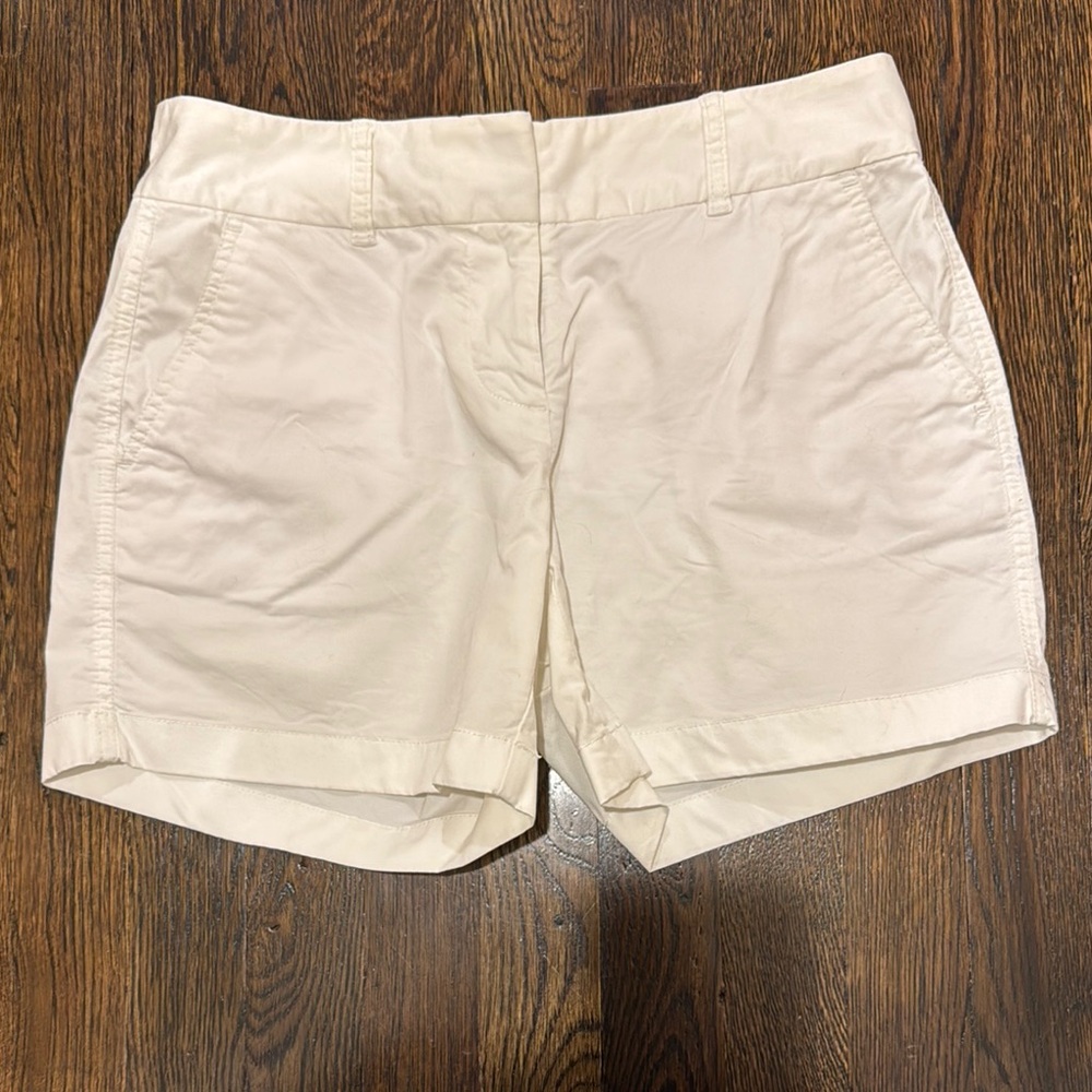 Vineyard Vines Women's white Shorts in amazing condition sz 0